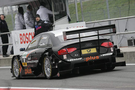 Det var kun denne side af Timo Scheider's Audi konkurrenterne fik at se i denne fri træning.